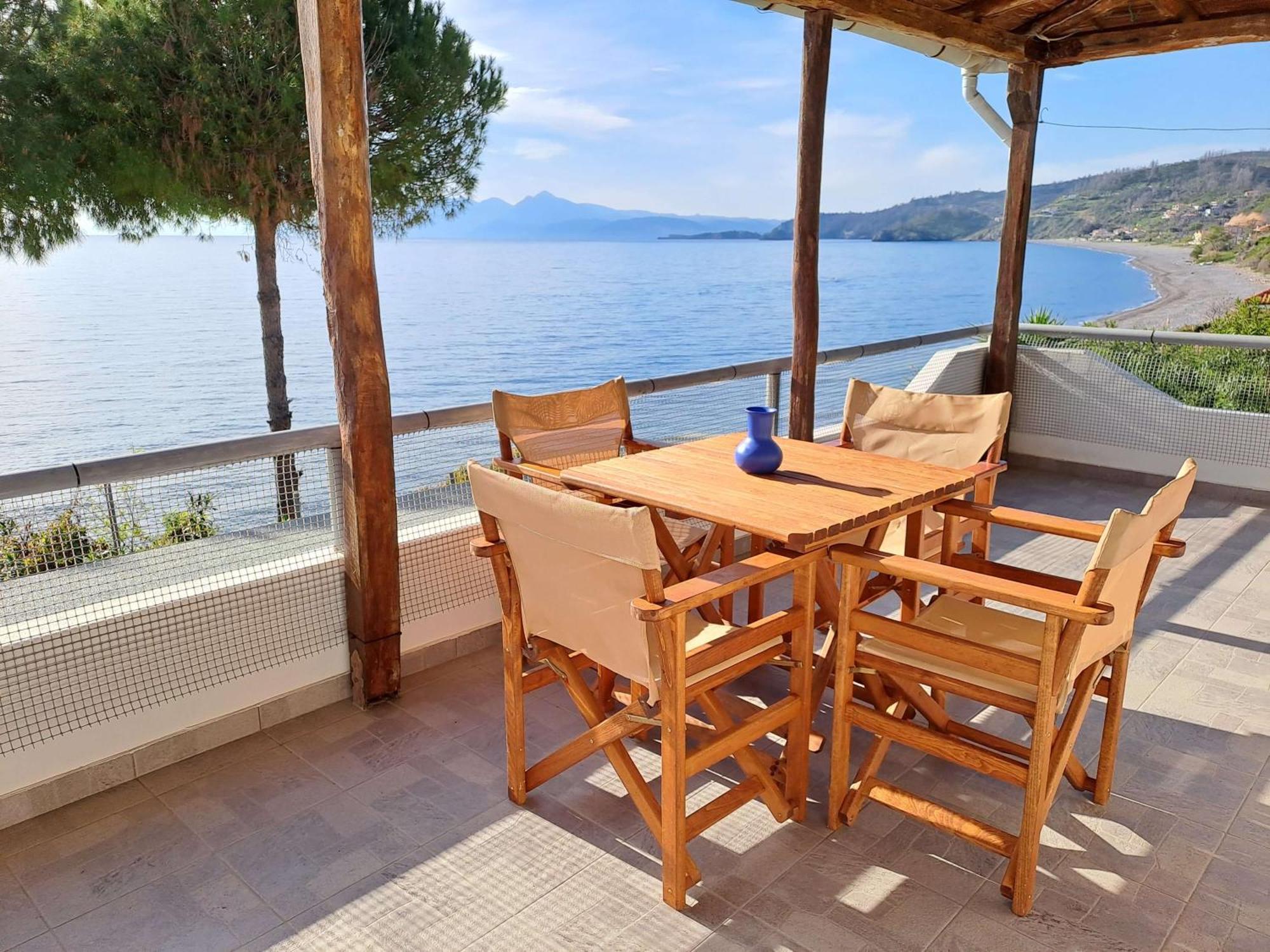 House Kotrona * Achladi